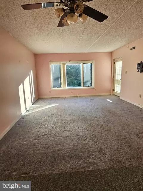 3305 Dolphin Ave, Northfield, NJ 08225