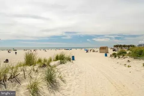 6 Charles Ct, Atlantic City, NJ 08401