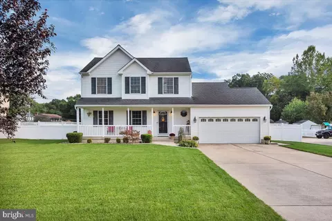 564 Fairview Ave, Hammonton, NJ 08037