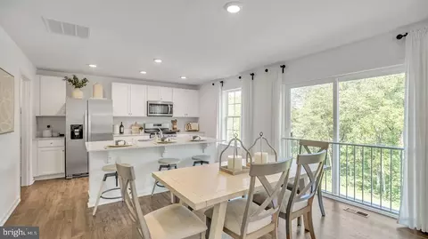 468 Redwood Ave, Galloway, NJ 08205