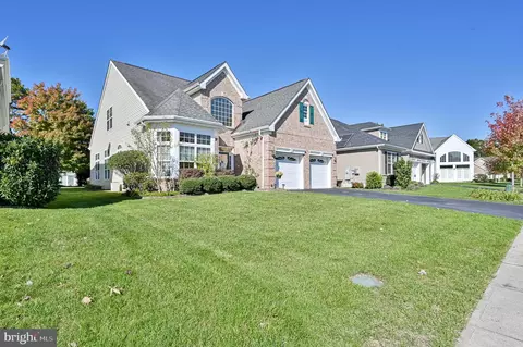 47 Vender Ln, Mays Landing, NJ 08330