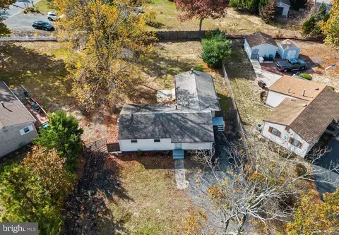 115 E Colton Ln, Williamstown, NJ 08094