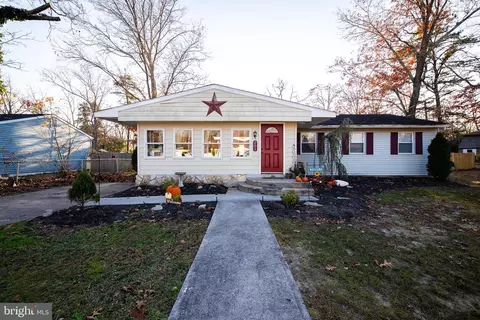 201 Evergreen Ave, Williamstown, NJ 08094