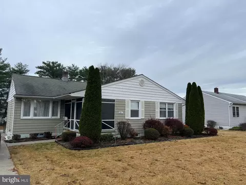 801 Woodlawn Ave, Hammonton, NJ 08037