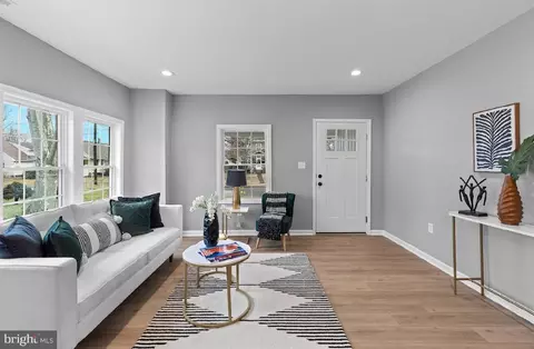 157 Maple St, Hammonton, NJ 08037 photo 4