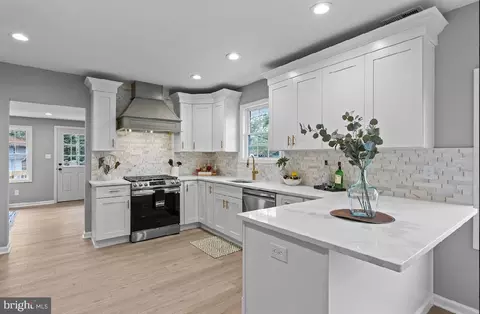 157 Maple St, Hammonton, NJ 08037 photo 9