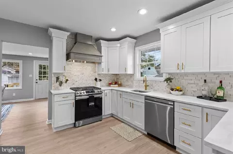 157 Maple St, Hammonton, NJ 08037 photo 10