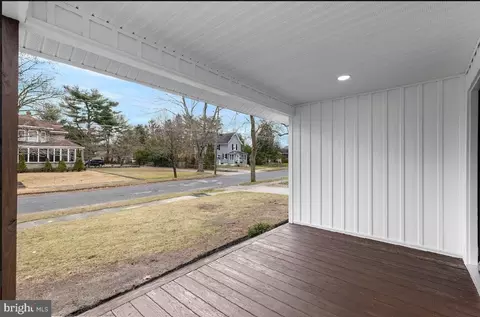 157 Maple St, Hammonton, NJ 08037 photo 2
