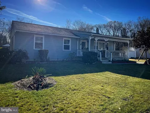 100 Pleasant Heights Ave, Egg Harbor Township, NJ 08234
