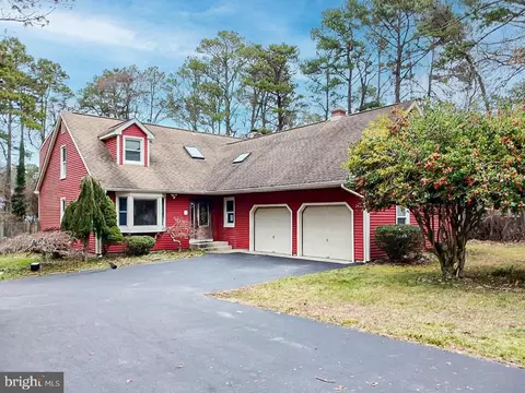 801 Simsbury Ct, Absecon, NJ 08205