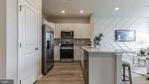 Kitchen - 617 Benjamin Ct, Pleasantville, NJ 08232 photo 2 of 4