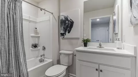Bath - 617 Benjamin Ct, Pleasantville, NJ 08232 photo 4 of 4
