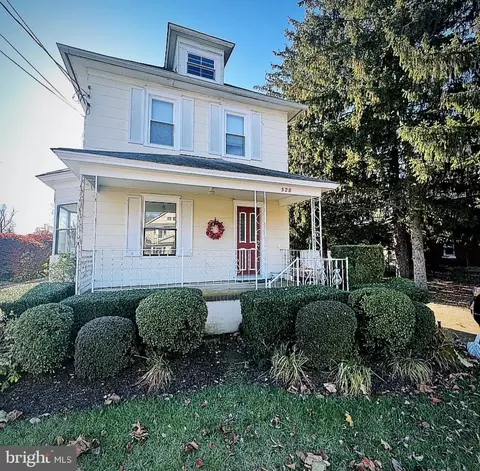528 N 3rd St, Hammonton, NJ 08037 photo 1