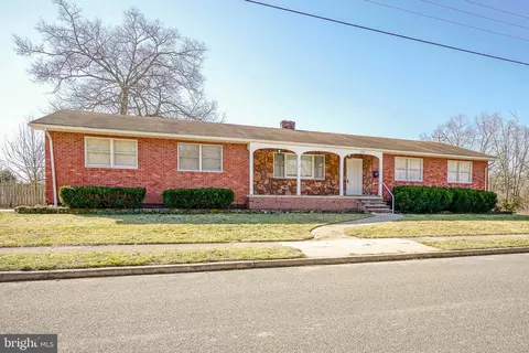 354 Norfolk Ave, Egg Harbor City, NJ 08215