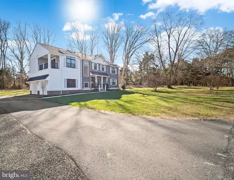 220 S Snake Rd, Absecon, NJ 08205