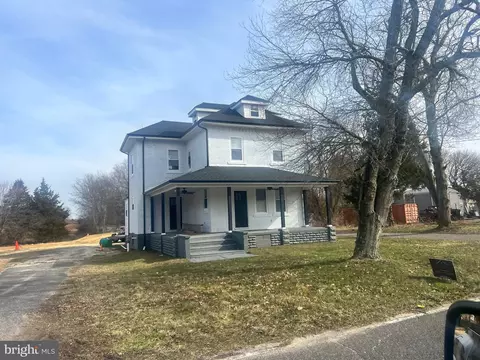 341 S Chew Rd, Hammonton, NJ 08037