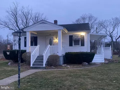 324 Boston Ave, Egg Harbor City, NJ 08215