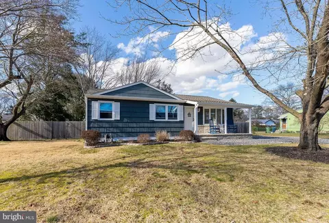 306 Iona Ave, Egg Harbor Township, NJ 08234