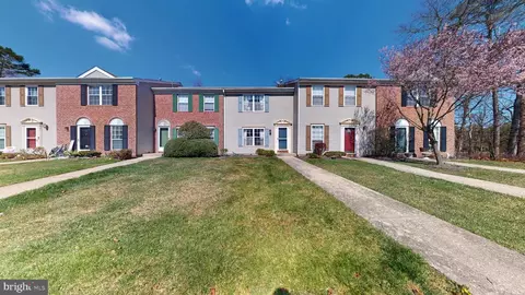 32 Mohave Dr, Absecon, NJ 08205