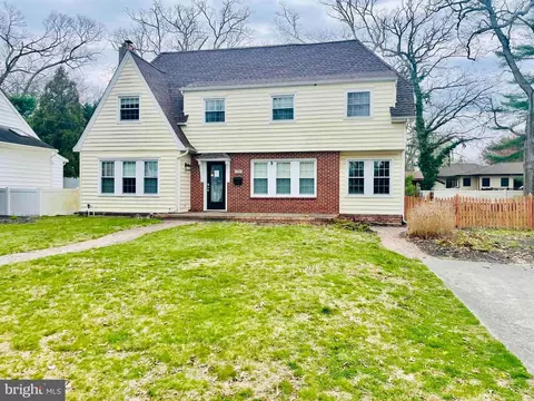 300 W Monroe Ave, Linwood, NJ 08221