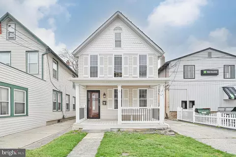 9 N 3rd St, Hammonton, NJ 08037
