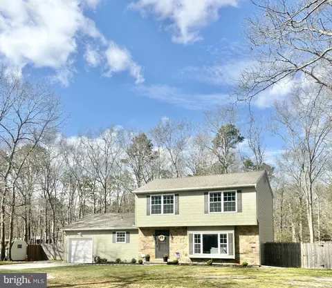 423 Dennis Dr, Galloway, NJ 08205