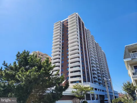100 S Berkley Sq #21D, Atlantic City, NJ 08401