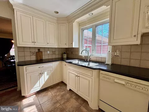 Kitchen - 145 E Weymouth Rd, Buena, NJ 08310 photo 5 of 6