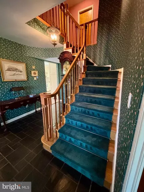 Entry Way - 145 E Weymouth Rd, Buena, NJ 08310 photo 2 of 4