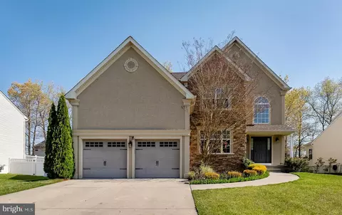 5 Shoreline Rd, Egg Harbor Township, NJ 08234