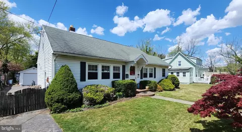 623 8th St, Absecon, NJ 08201