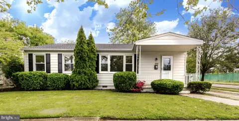 1105 Emerson Pl, Atlantic City, NJ 08401