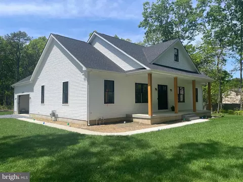 449 S Pitney Rd # A, Galloway, NJ 08205