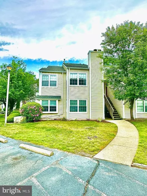 93 Driftwood Ct, Galloway, NJ 08205