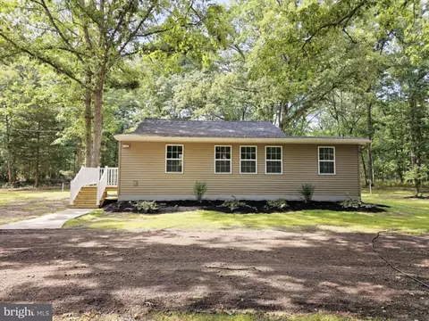 445 Weymouth Rd, Buena, NJ 08310