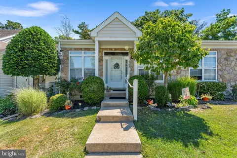 4782 Andorea Dr, Mays Landing, NJ 08330