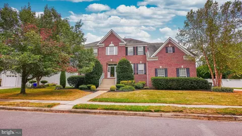 105 Julie Dr, Northfield, NJ 08225