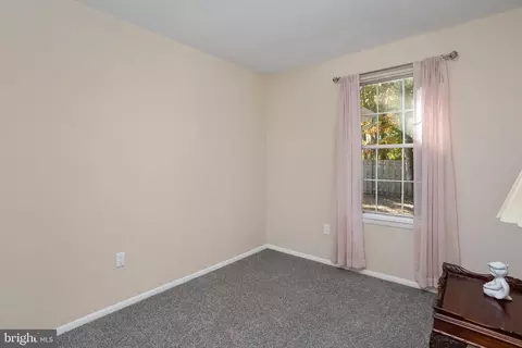 Bedroom - 722 Eagle Point Ct, Absecon, NJ 08205 photo 2 of 2