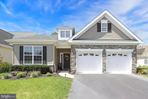 49 Vender Ln, Mays Landing, NJ 08330