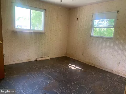 442 Clark Dr, Hammonton, NJ 08037 photo 4