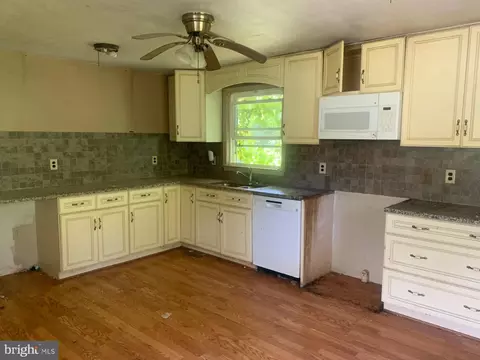 442 Clark Dr, Hammonton, NJ 08037 photo 2