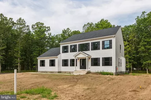 8 Emilie Ct, Richland, NJ 08350