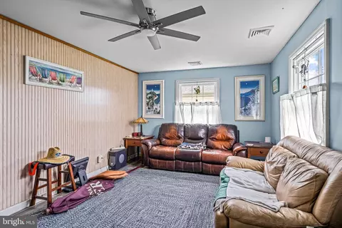 607 W Brigantine Ave, Brigantine, NJ 08203