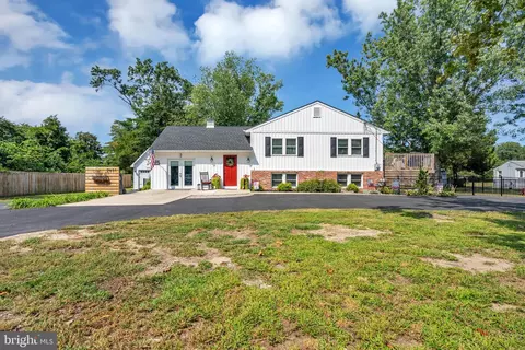 7631 Weymouth Rd, Hammonton, NJ 08037