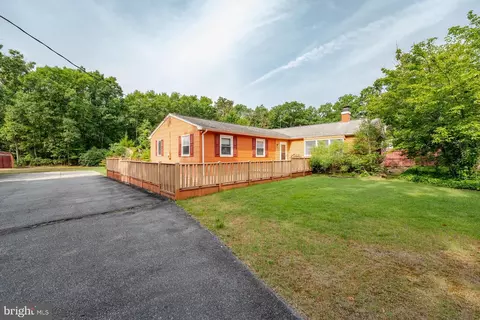 211 Oakland Ave, Egg Harbor Township, NJ 08234