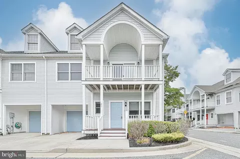 21 Barkentine Ct, Atlantic City, NJ 08401