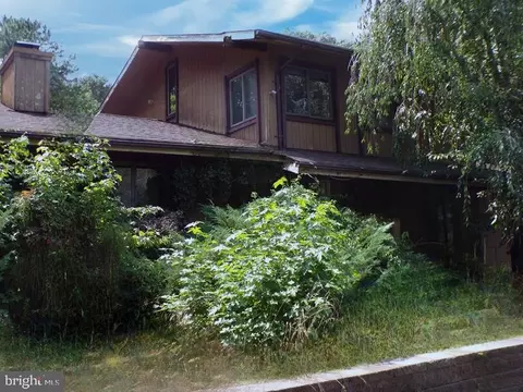 734 Smith Bowen, Galloway, NJ 08205