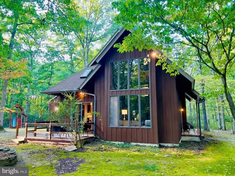 107 Cumberland Ave, Estell Manor, NJ 08319