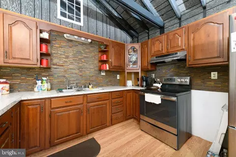 Kitchen - 300 Pine St, Hammonton, NJ 08037 photo 3 of 4