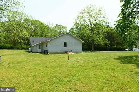 Exterior - 300 Pine St, Hammonton, NJ 08037 photo 1 of 5